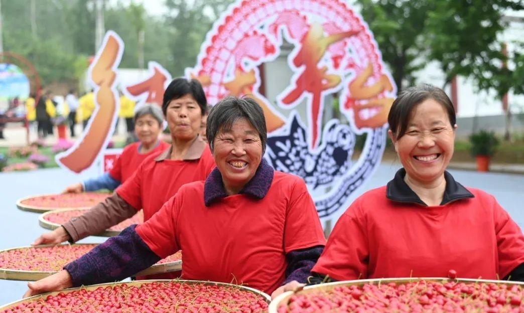 河南义马市樱桃文化艺术节丰富多彩