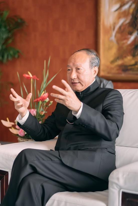 如何看待海航集团董事长陈峰,ceo谭向东涉嫌违法犯罪被采取强制措施?