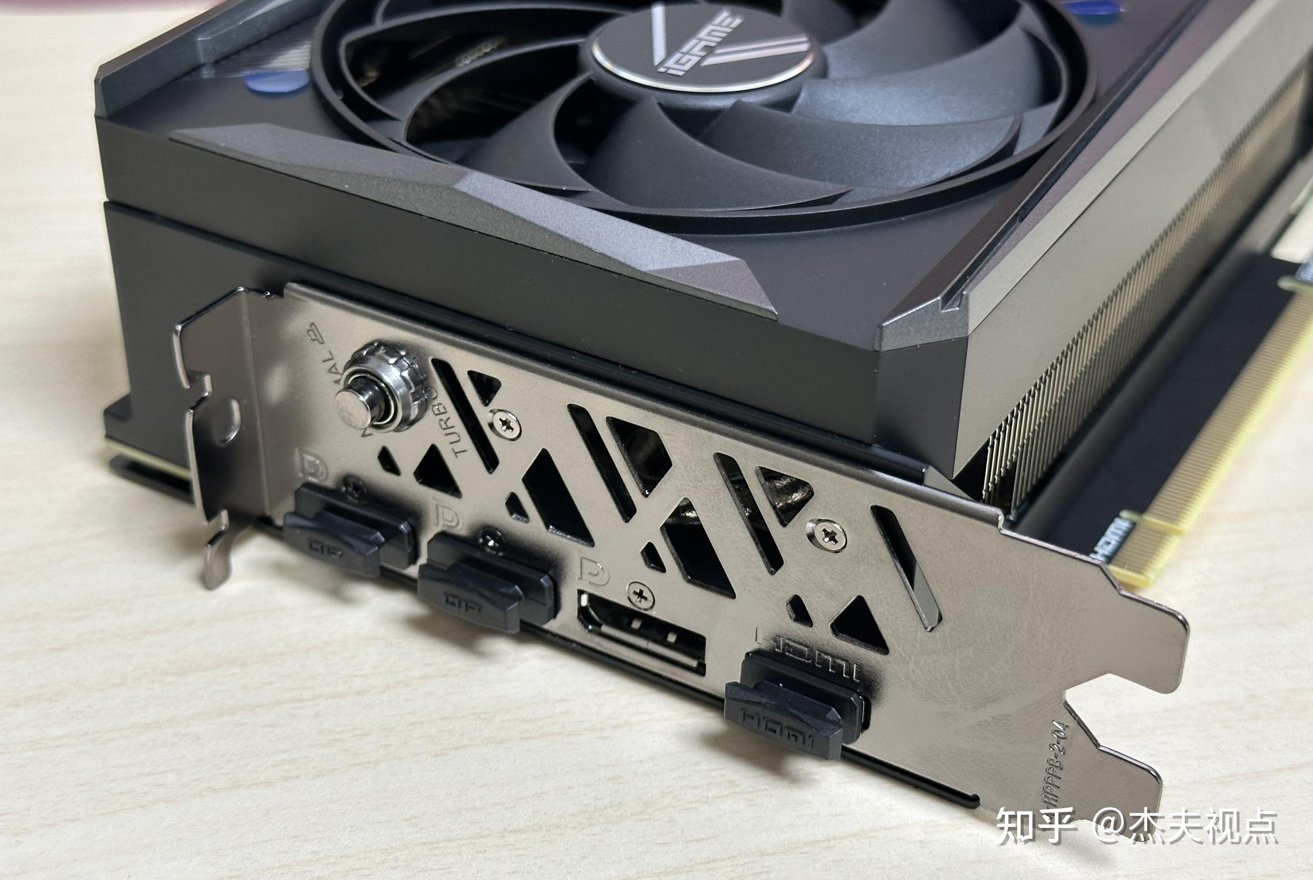 七彩虹rtx4070supervulcan首測性能提升巨大4k不在話下