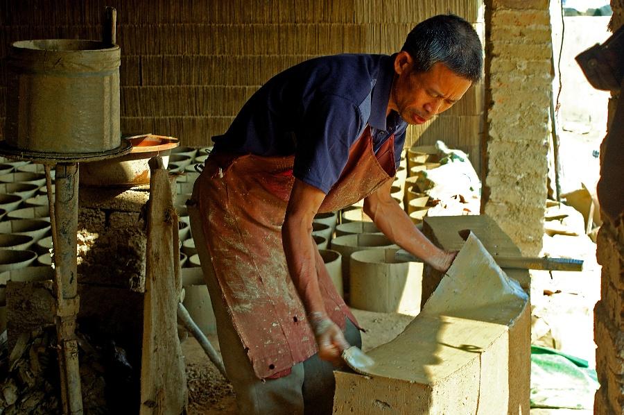鱼峰往事即将消失的手艺人泥瓦匠