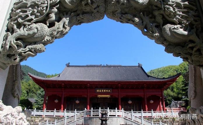 罗汉台上赏夜色杉湾茶园观日出