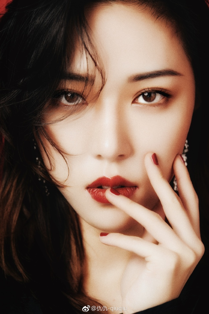 怎样画九十年代港台女明星的妆容(复古风)?