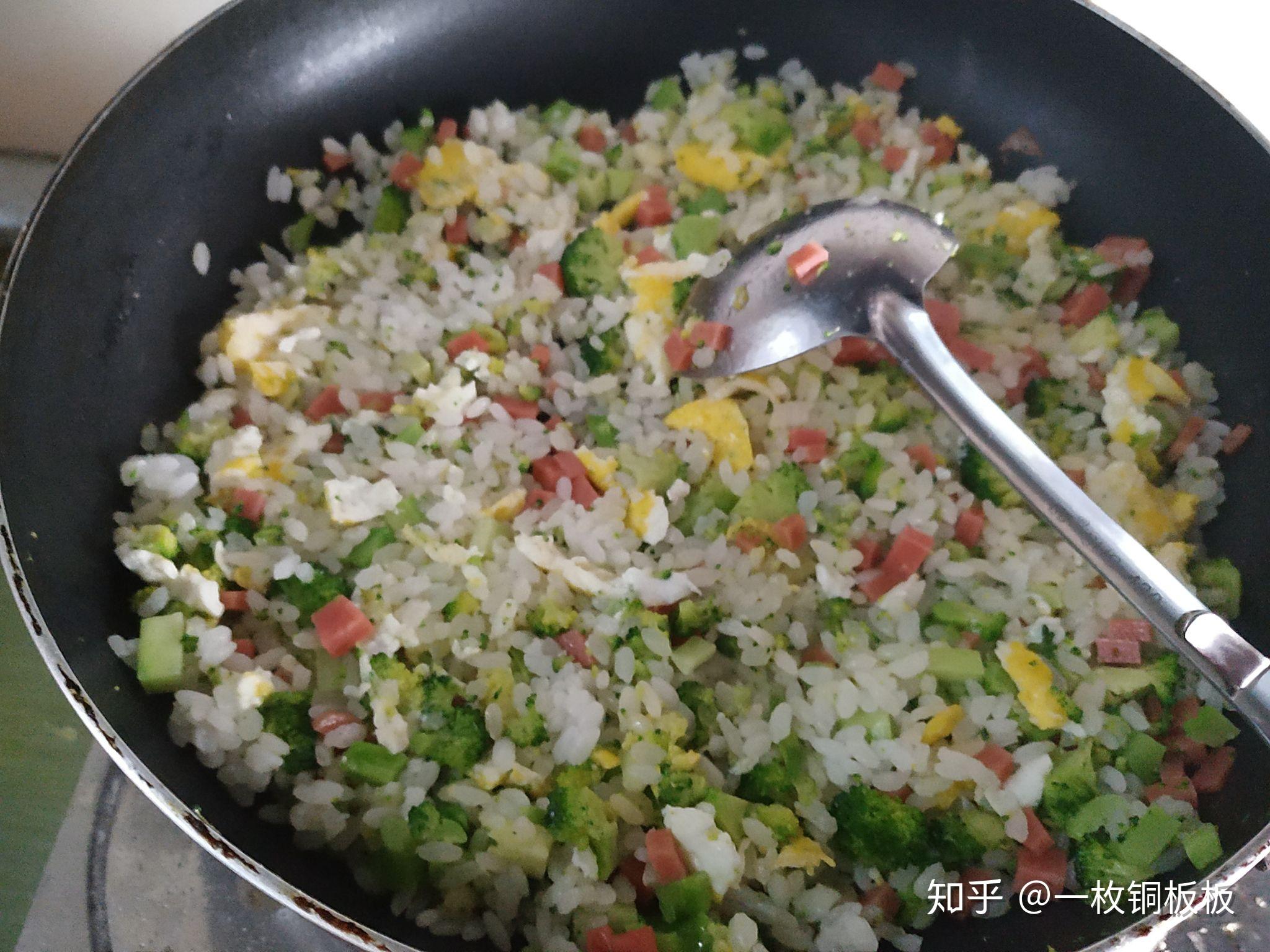 在家里做什么饭带到学校吃着方便 v2-d4b9411920869cc050247b5fa0d9af00_r.jpg