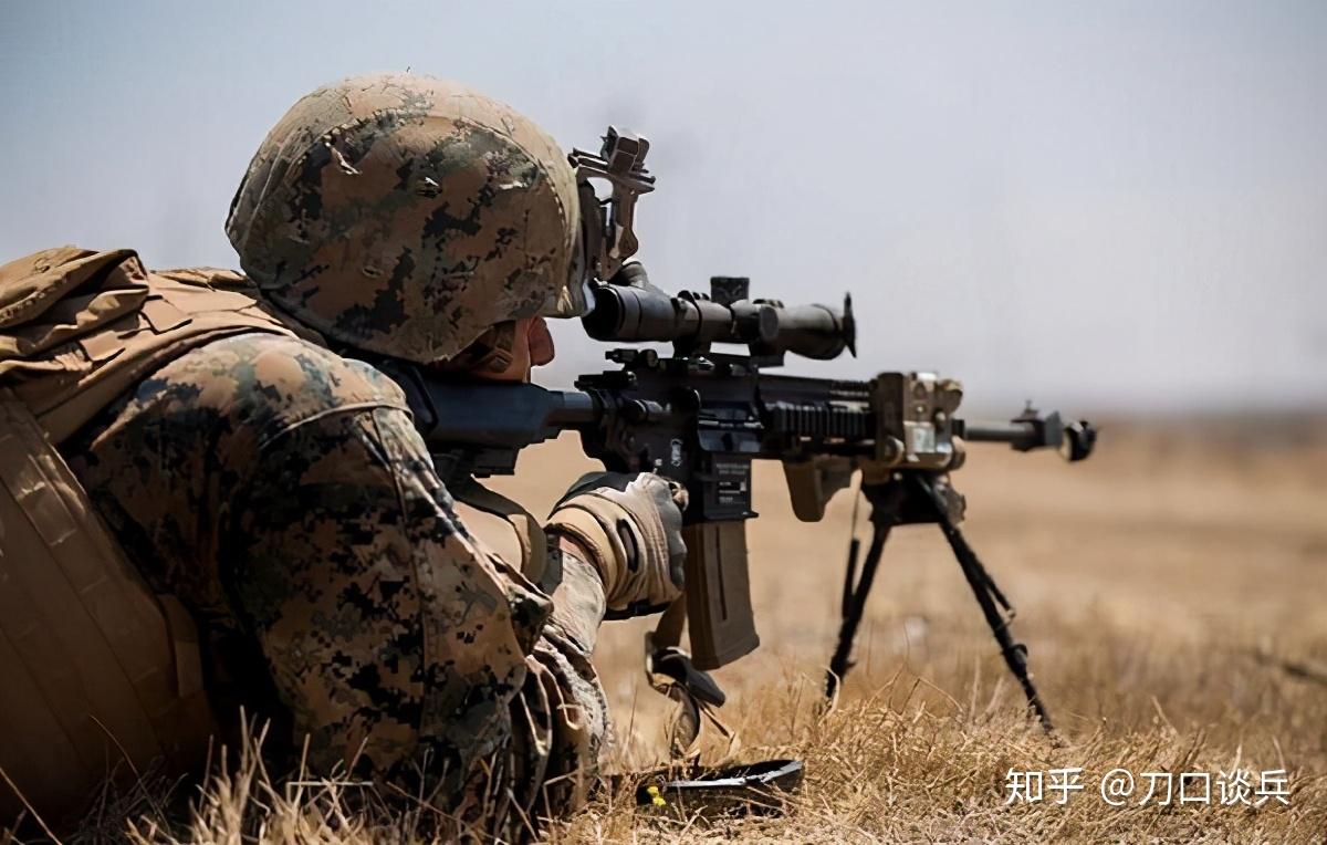 美国海军陆战队m38精确射手步枪就是m27 iar换了个高倍瞄准镜xm8第