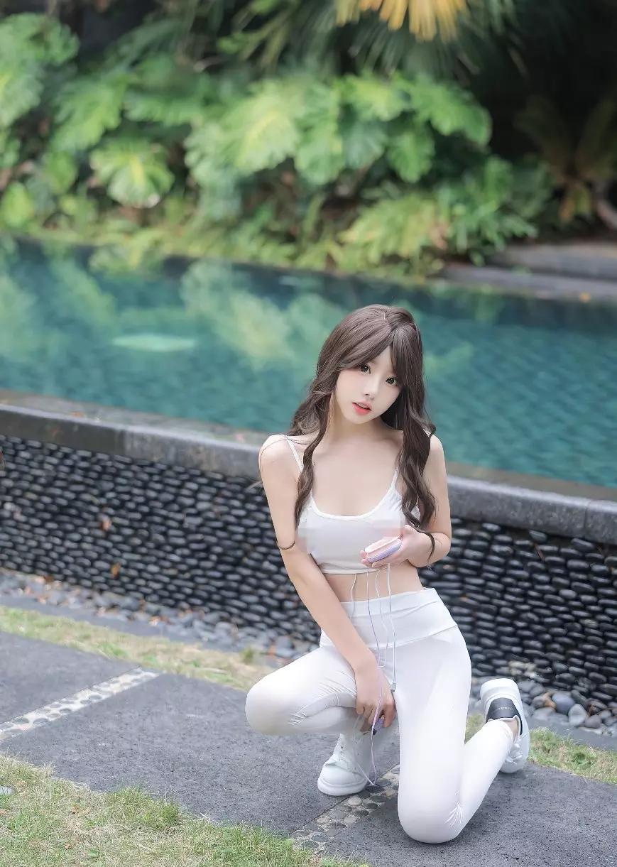 流年不停,MISSLEG蜜丝钻石版,提袜少女,Photochips,月下摄影写真合集下载-星颜少女