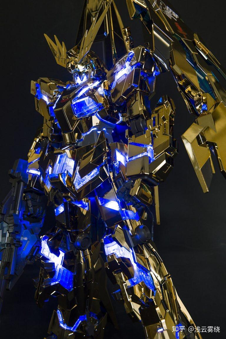 如何评价万代 pg 的 rx-0 独角兽3号机 菲尼克斯这款模型? - 知乎