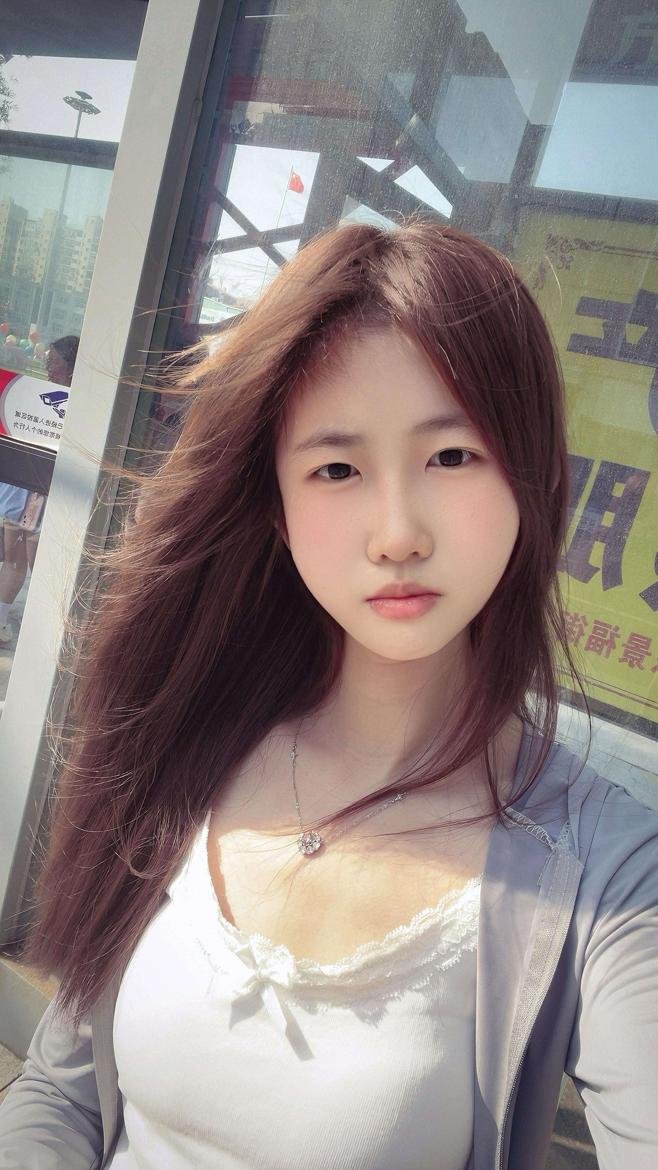 长相中等偏下的女生去哪里了?