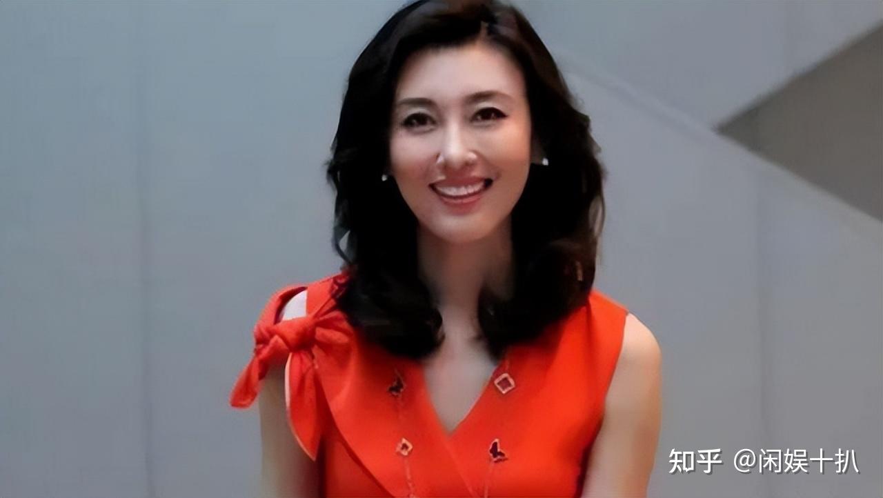 央视美女主持李红：被誉为全国男人的女神，饱受家庭传闻的困扰 - 知乎
