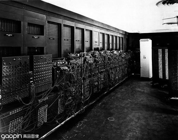 第一台计算机照片图片