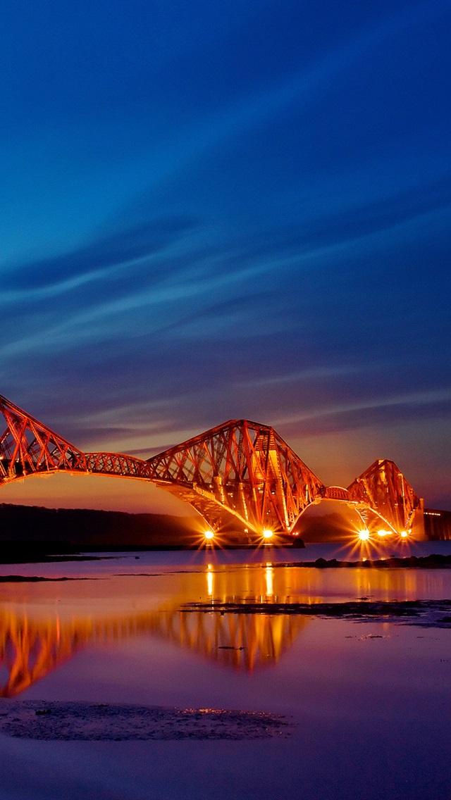 请问有没有适合当壁纸的桥梁图片