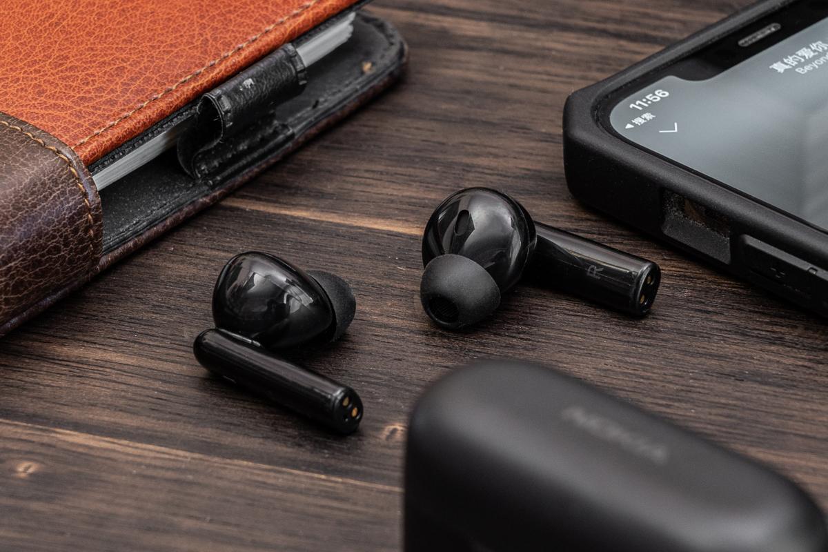 手机蓝牙耳机怎么提升音质 v2-d679d7942a449a744bcb26649bb6d746_1440w.jpg?source=172ae18b