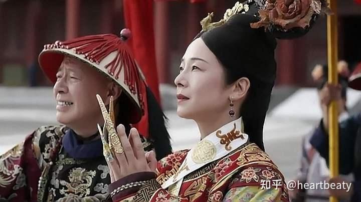 安排肃顺,端华等八位顾命大臣进行辅政,但是热衷权力的慈禧太后与恭亲