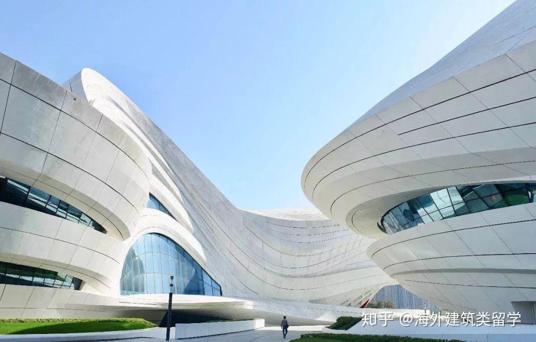 扎哈在中国的最后三个遗作:不可能完成的建筑建成 - 知乎