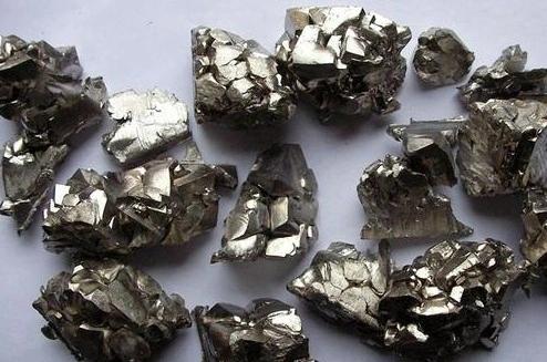 制备金属铪的钙还原法和铝还原法