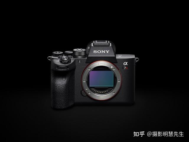 索尼全画幅微单相机a7r4a是目前全画幅机型中像素最高的产品,它搭载了