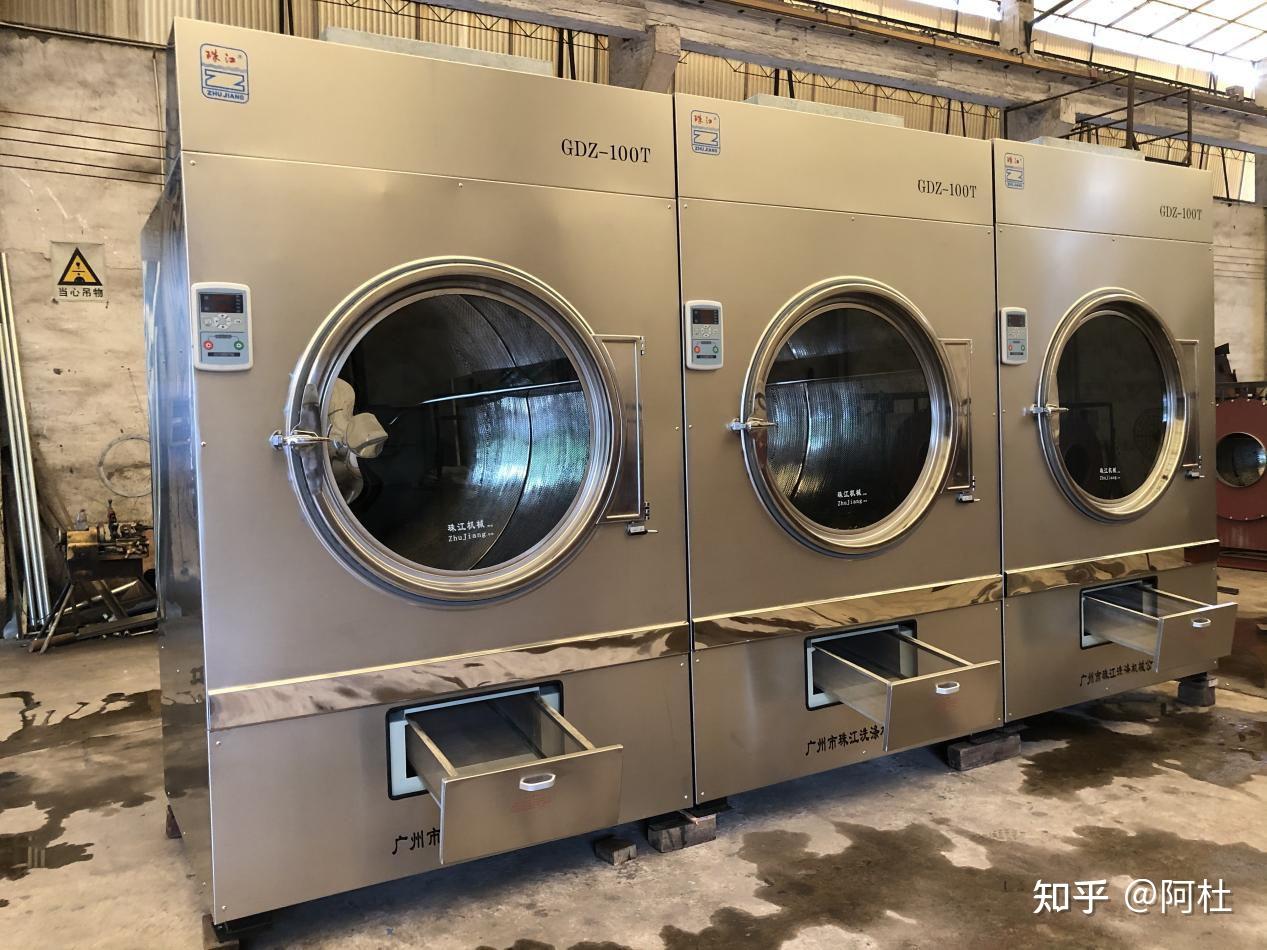 100公斤工业洗衣机由专业的生产厂家按照企业衣物清洗量进行定制
