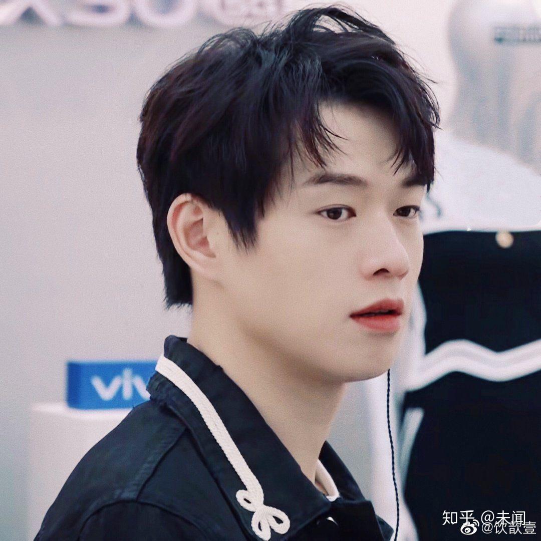 魏大勋有哪些适合做头像的照片