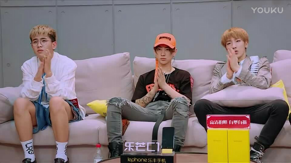 魏巡跟养鸡,大家更喜欢哪一个?