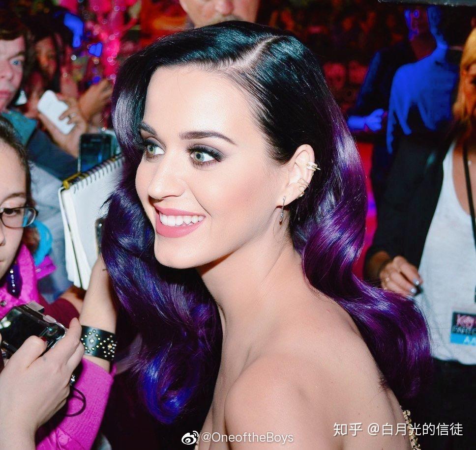 为什么水果姐的果图那么火