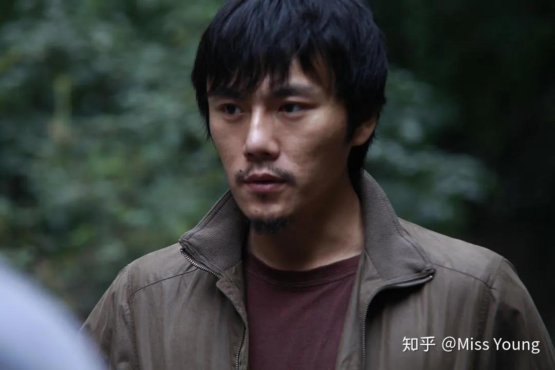 如何评价秦昊在电视剧隐秘的角落中的表现