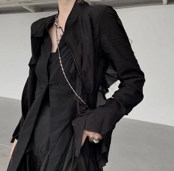 有没有类似这样的头像侧身图