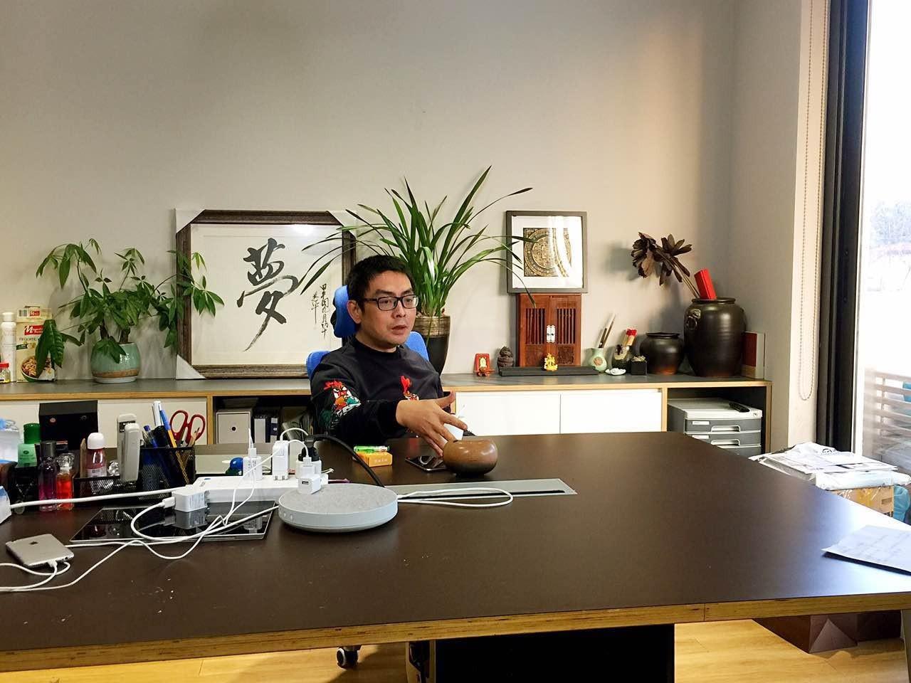 金鹏自由而无用的灵魂是最为宝贵的