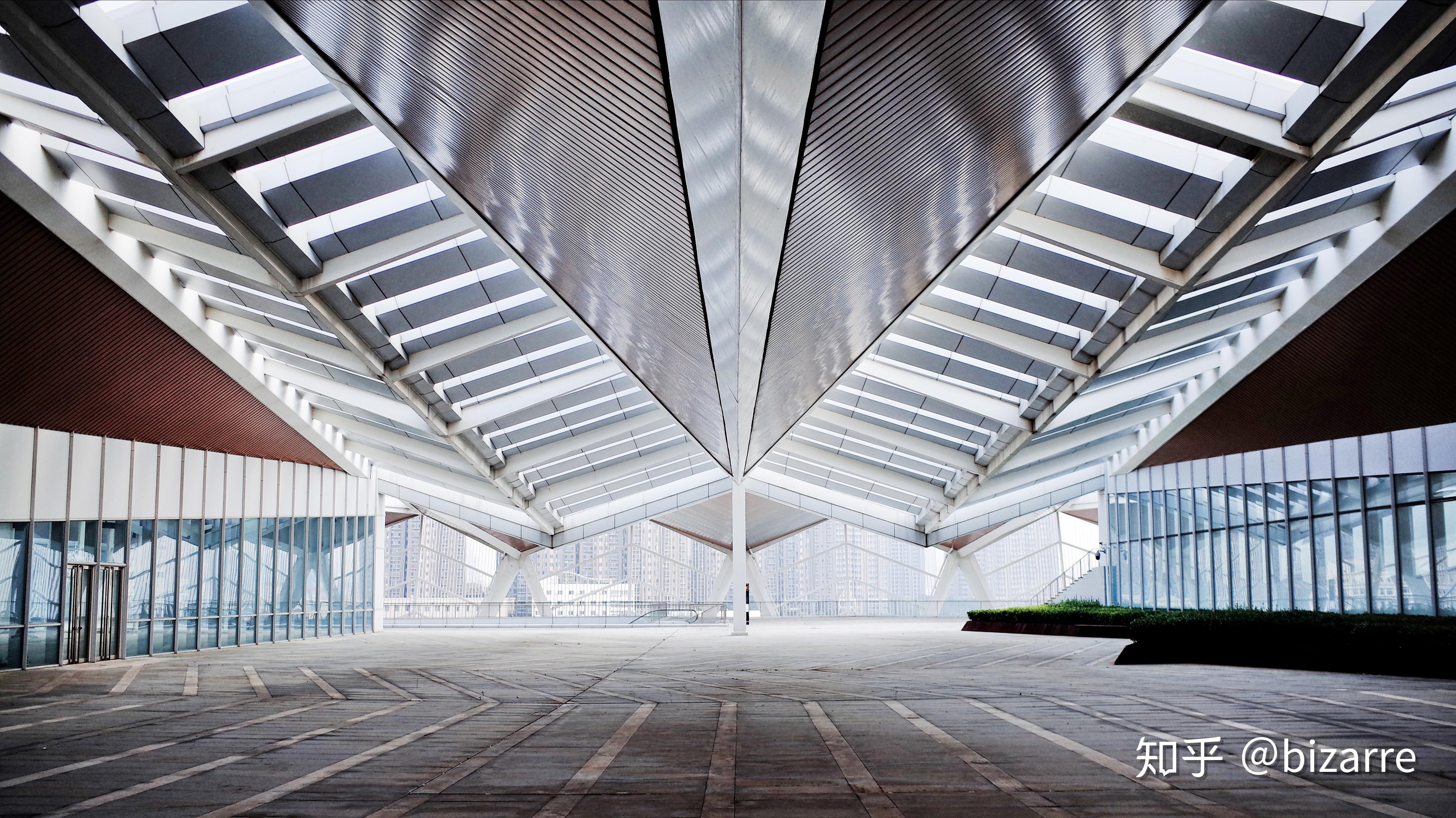 如何评价青岛邮轮母港客运中心的建筑设计水平