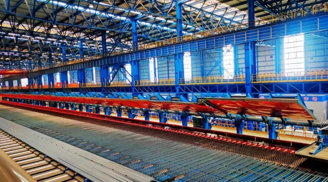 近日,河钢集团石钢公司为某知名客户定制生产的新品