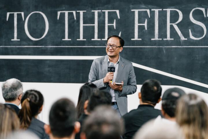 ff全球ceo陈雪峰在洛杉矶总部与团队共研ff 91 futurist交付时间表