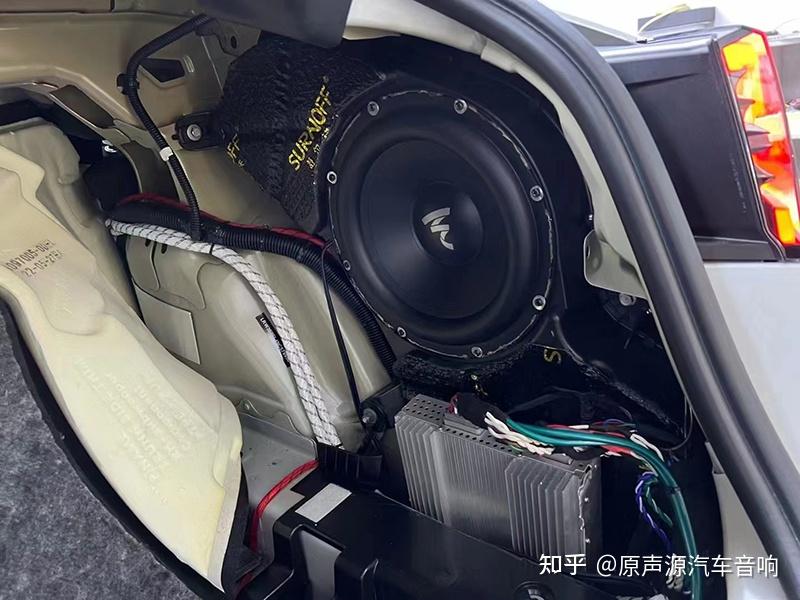 毛豆3特斯拉model3汽车音响怎么无损升级出来效果好成都原声源汽车