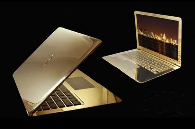 买台笔记本居然送拉菲还要外国美女送货