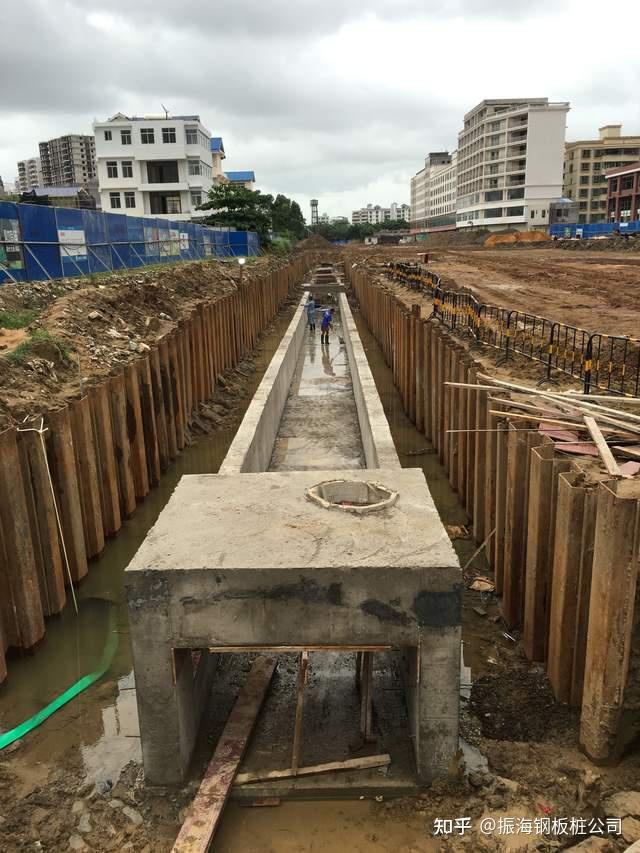 钢板桩打入常见的基坑支护方法 - 知乎