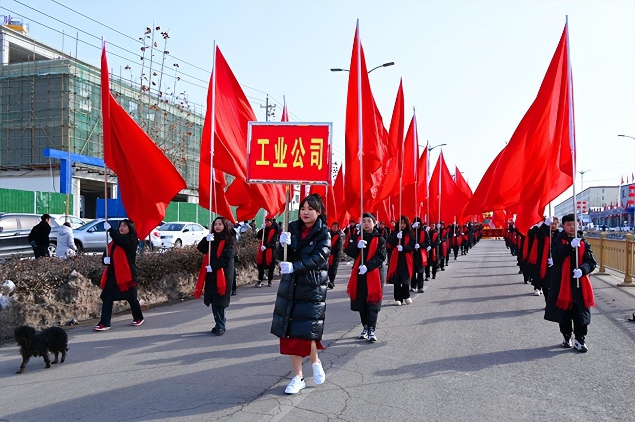 董事长张志生,孙家庄镇工业公司党支部书记,经理刘奇瑞以及镇域企业