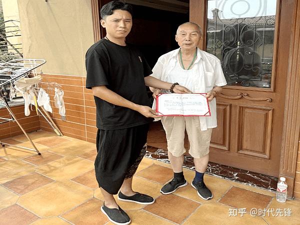 传承英烈精神 续写时代华章 彭福礼委托侄儿彭荣贵祭拜战友 - 知乎