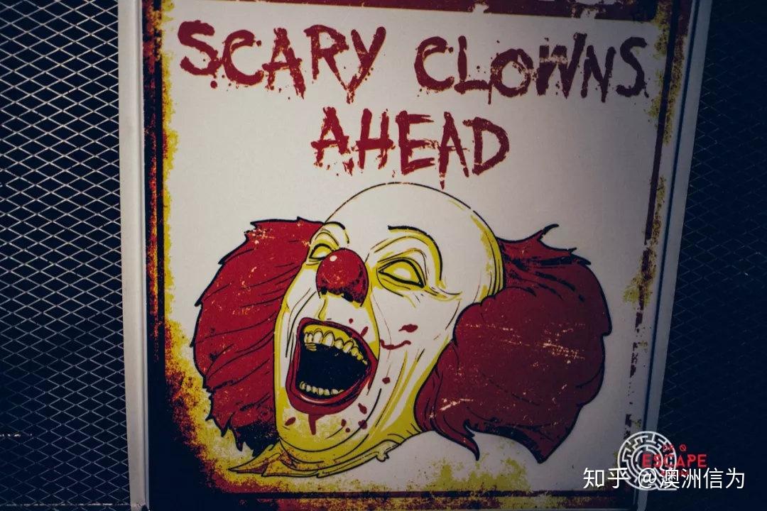 竖葬坑,匣子坟,搬山卸岭绕着走; 赤衣凶,笑面尸,鬼笑莫如听鬼哭.