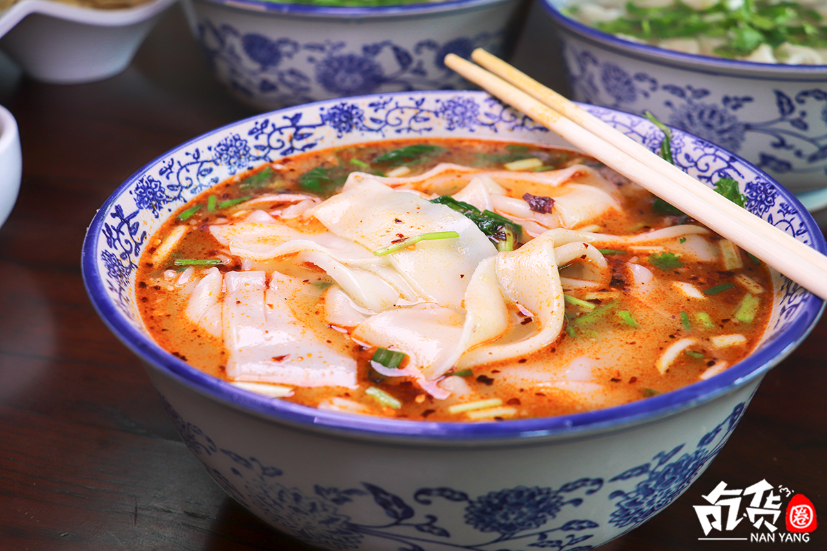 深藏南阳闹市15年!这家正宗长江烩面,无数次路过,愣是没发现!