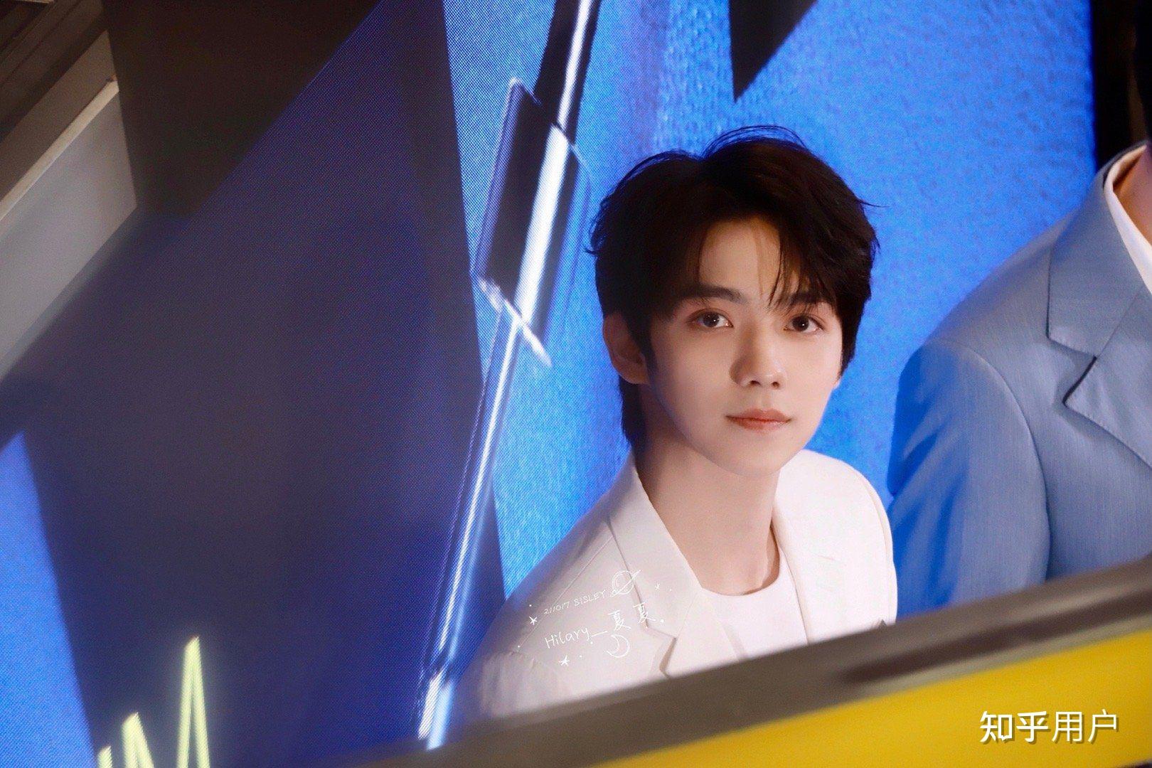 罗一舟有哪些惊为天人的神图? - 知乎