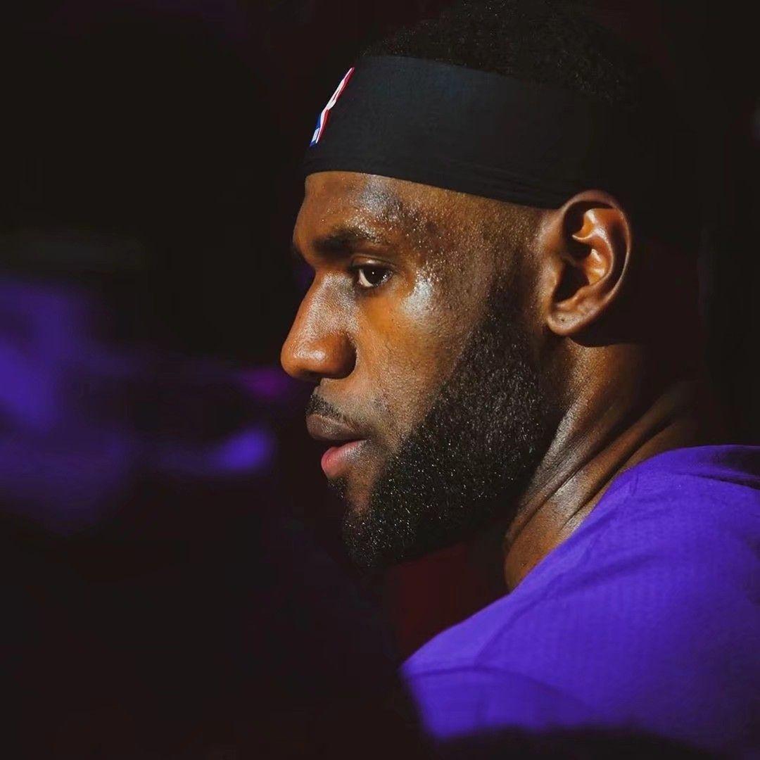 有没有勒布朗詹姆斯的高清头像或者壁纸,帅一些的? - 知乎