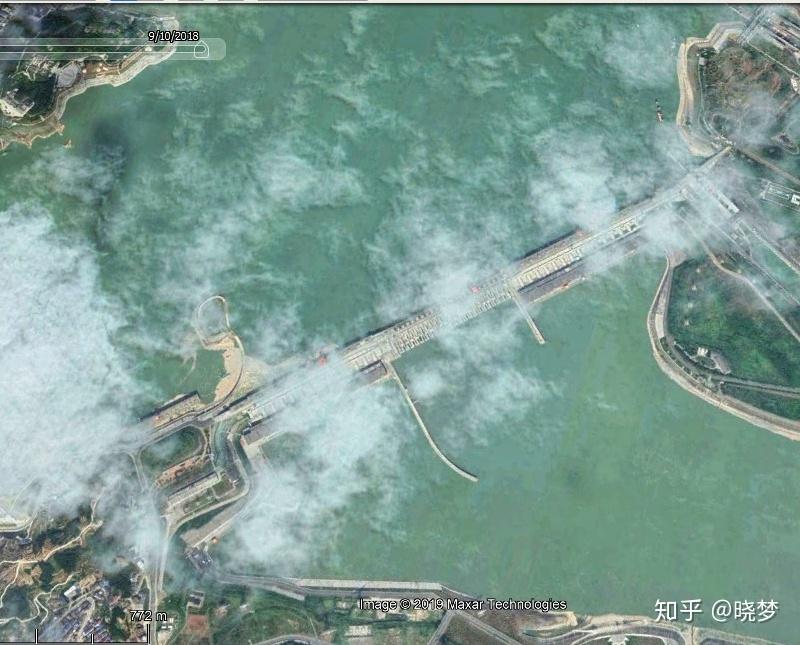 三峡大坝的谷歌卫星图早就更新了直的