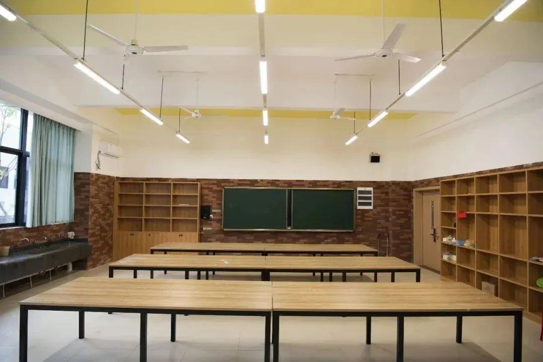 成都高中大全——温江东辰外国语学校