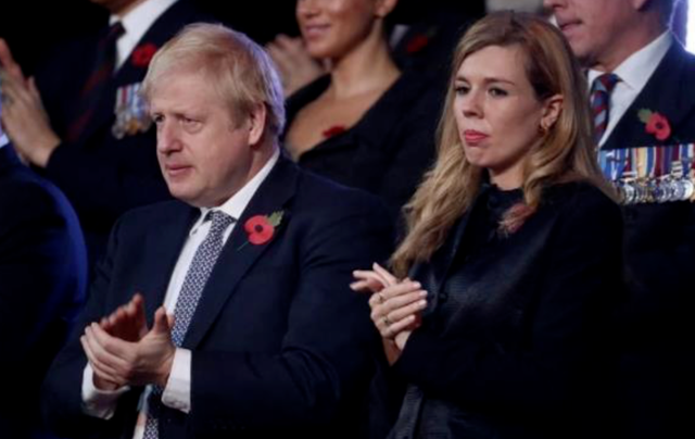 英国首相约翰逊高烧入院英女王发表电视讲话传递出什么信号