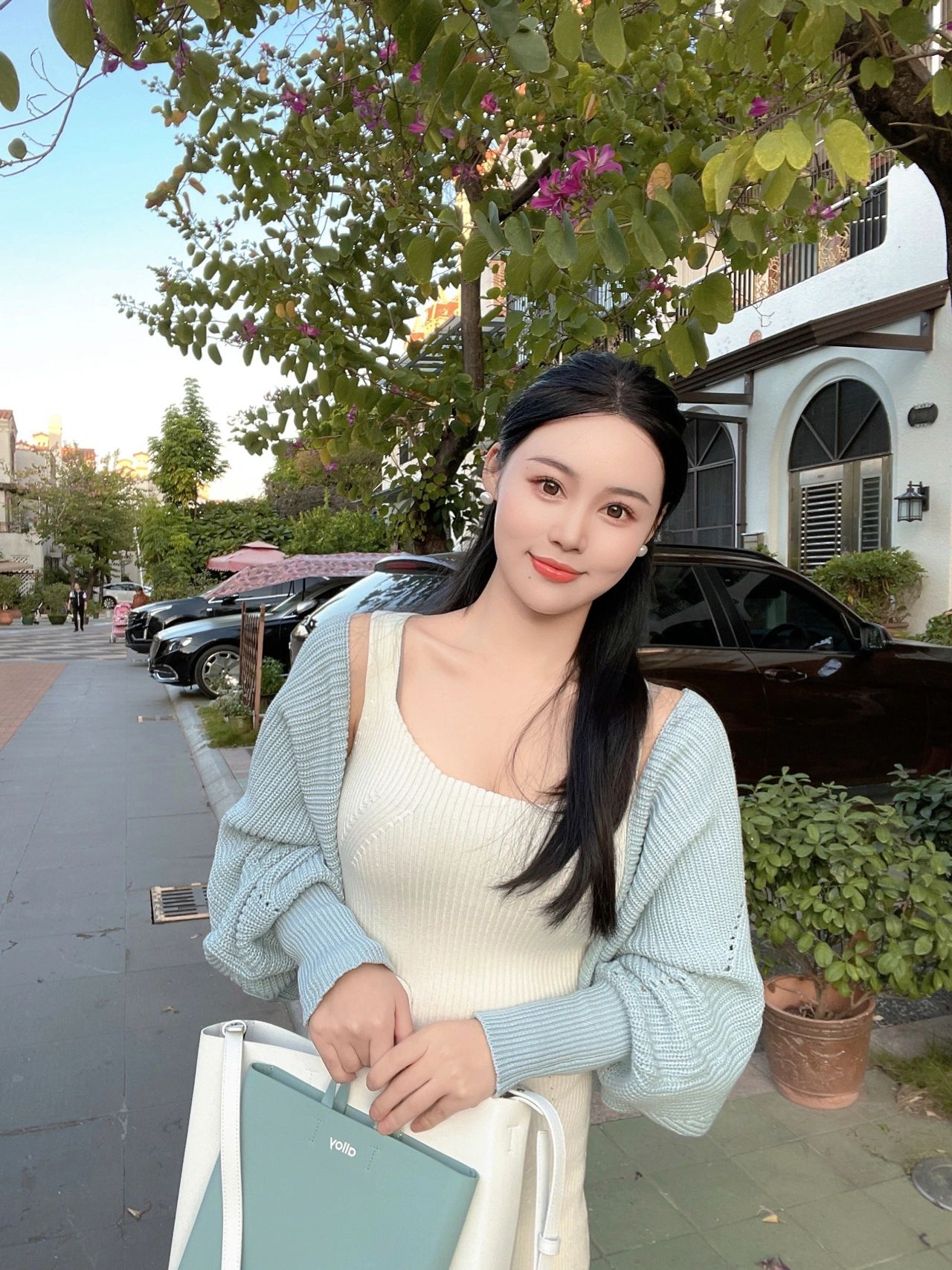 女大学生的穿着就应该朴素吗? - 知乎