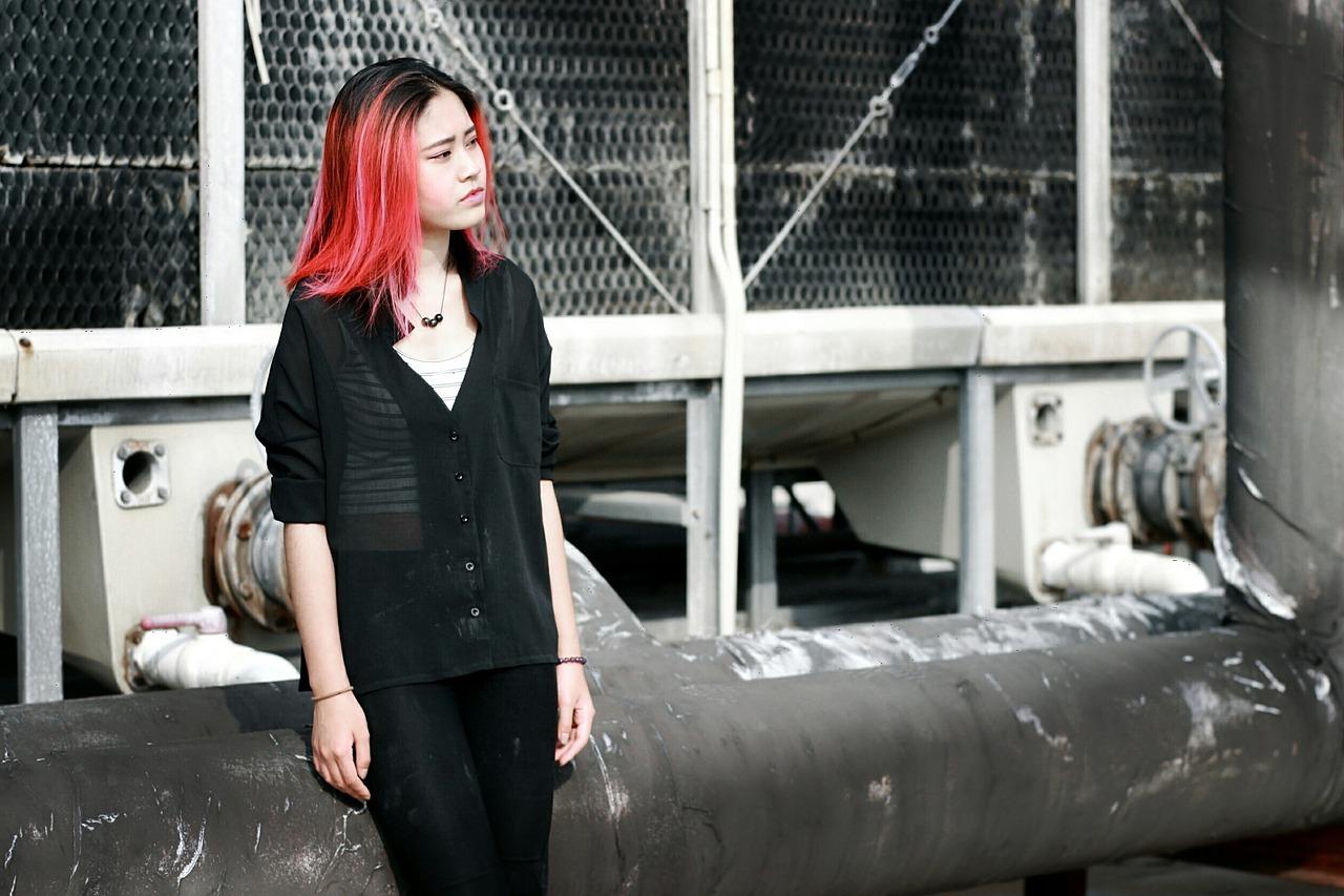 往事如烟，再聚首情更浓