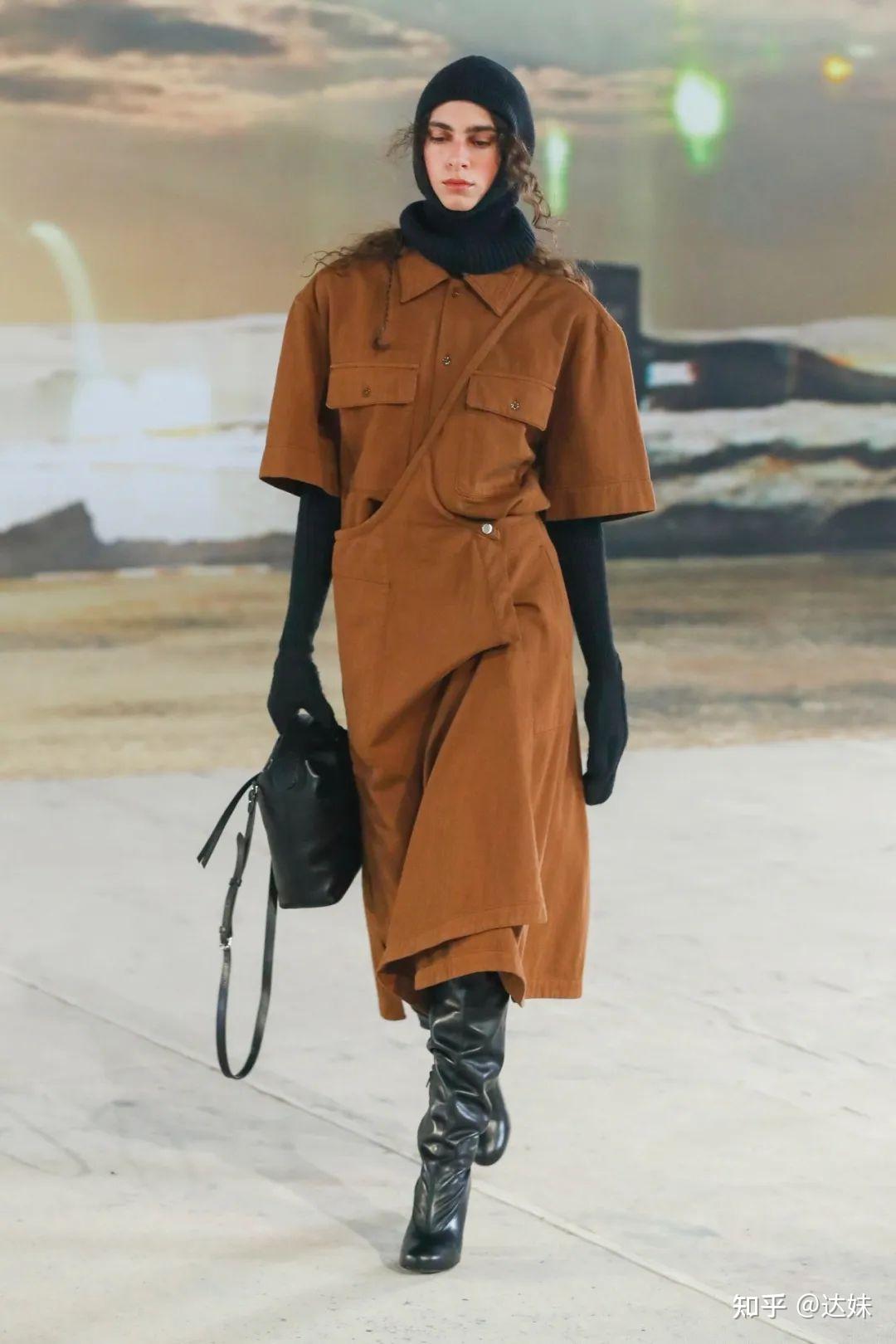 你认为 2022 秋冬会流行什么款式的服装? - 知乎