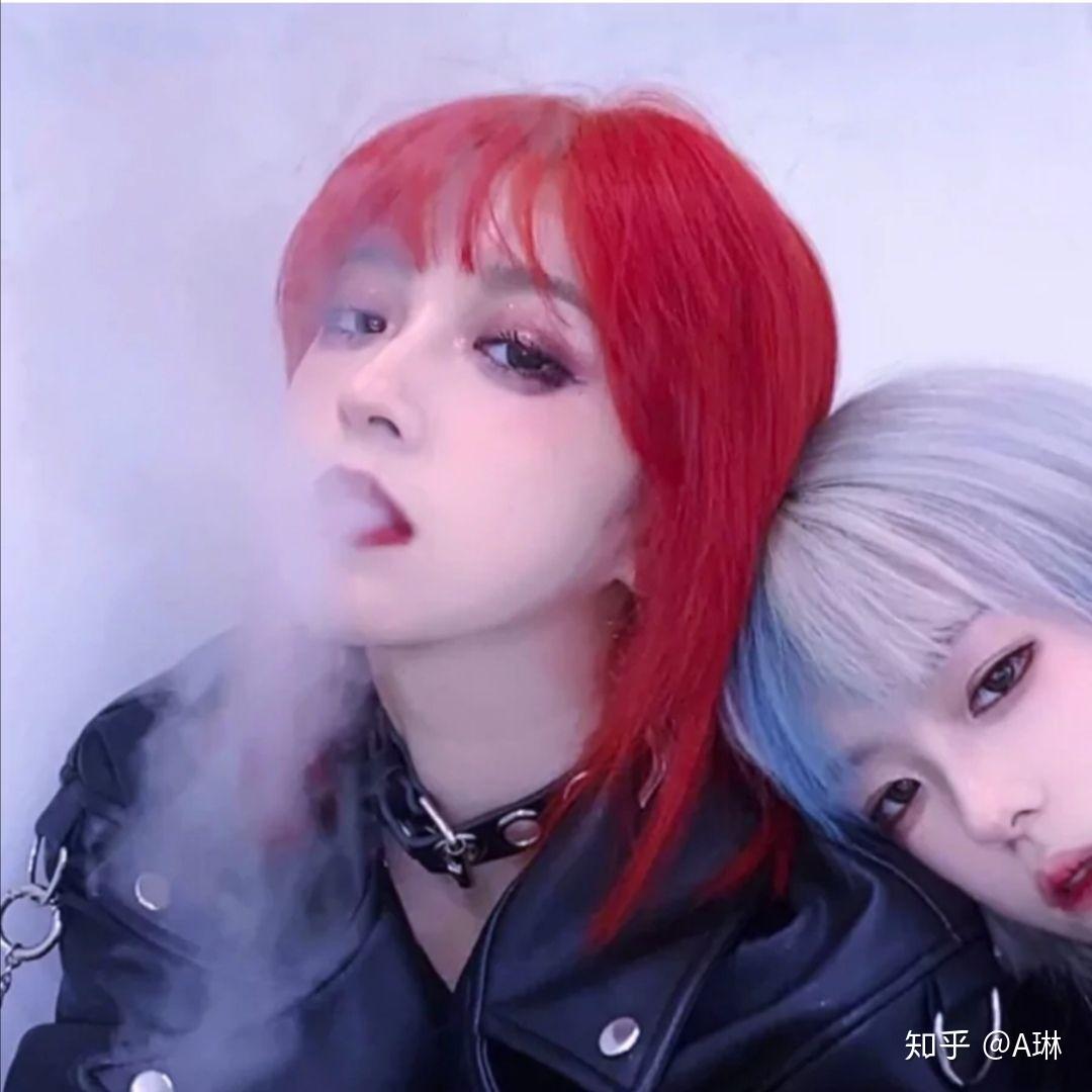 有没有比较甜的les情头就是百合头像