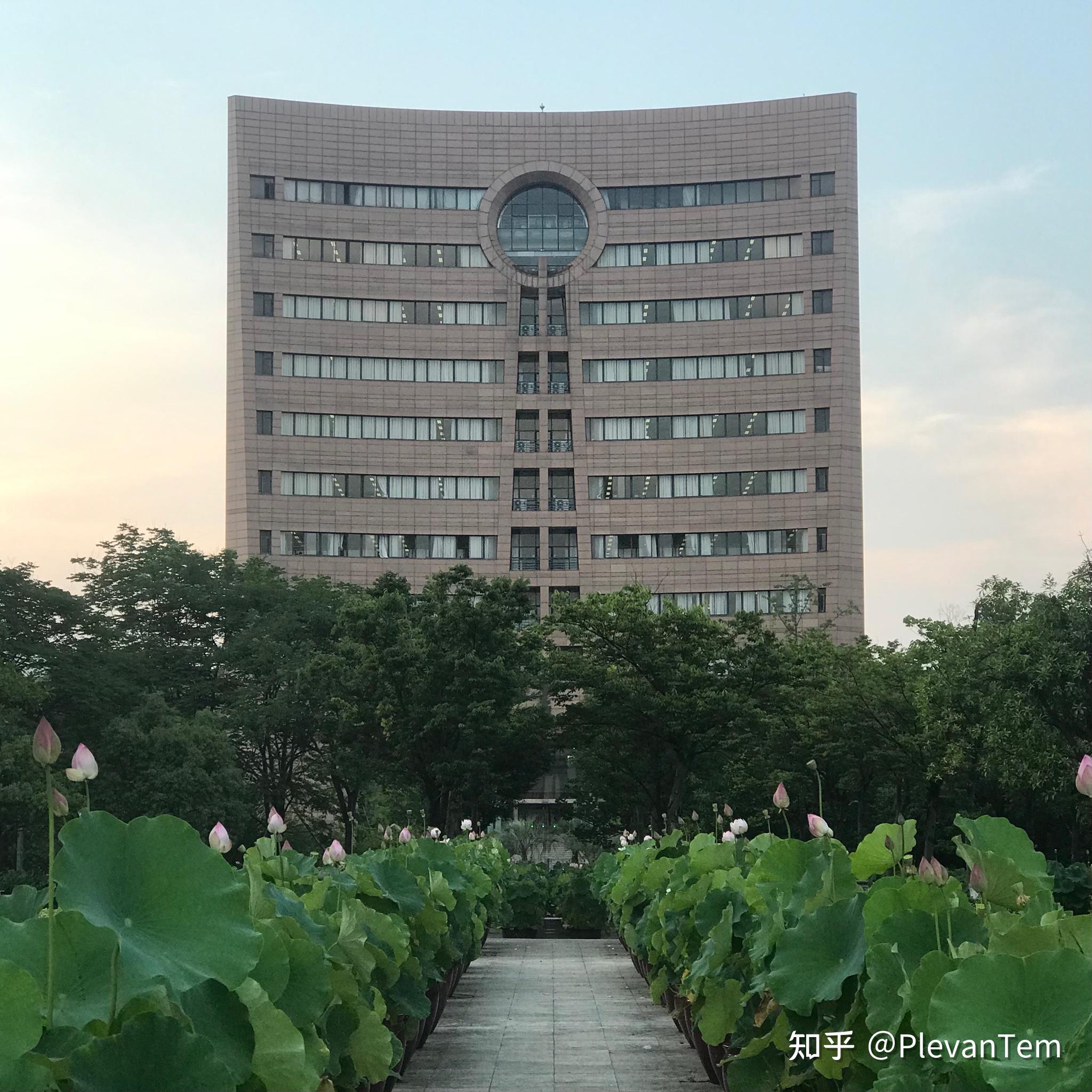 杭州電子科技大學的圖書館或教室環境如何是否適合上自習