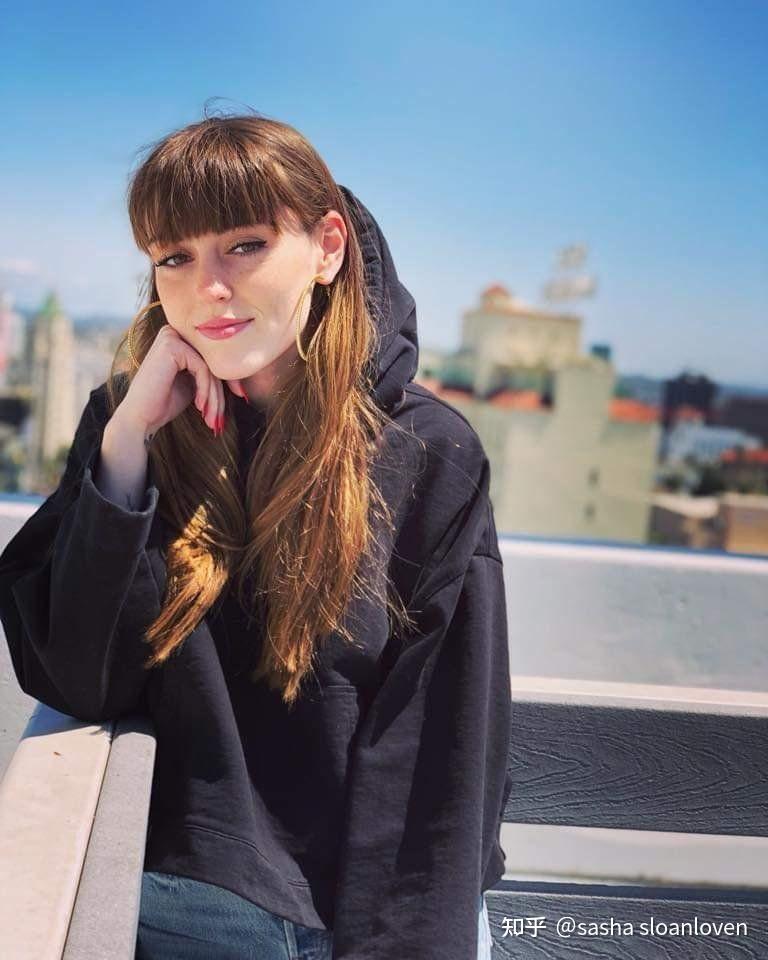 如何评价美国女歌手sashasloan