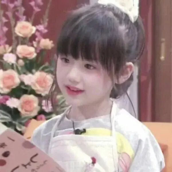笑得很甜的很治愈的女生头像(优选16张)