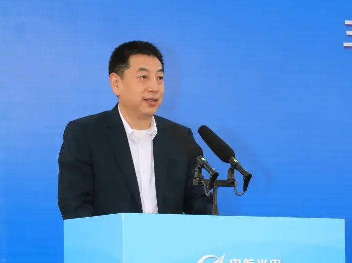 总会计师陶国飞公司总经理李森公司规划投资部部长刘城主持动工活动