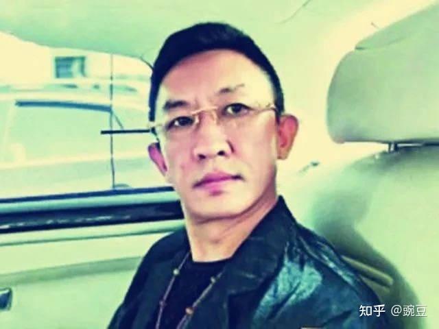56岁张敏近照暴瘦引担忧,曾被大佬独宠9年,如今破产隐退风光不再 - 知乎